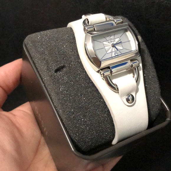 Fossil Watch - Picture 1 of 1